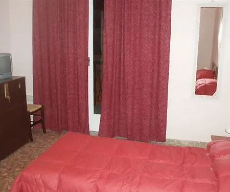 Bed and breakfast Li Cuti 3*